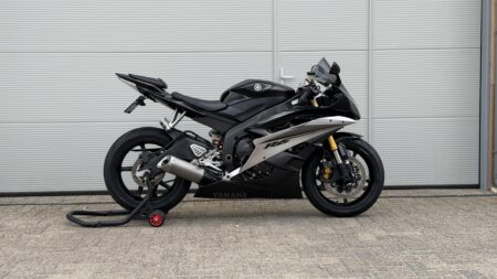 Yamaha R6 | RJ11 | Zwart | Weinig gelopen |35kw