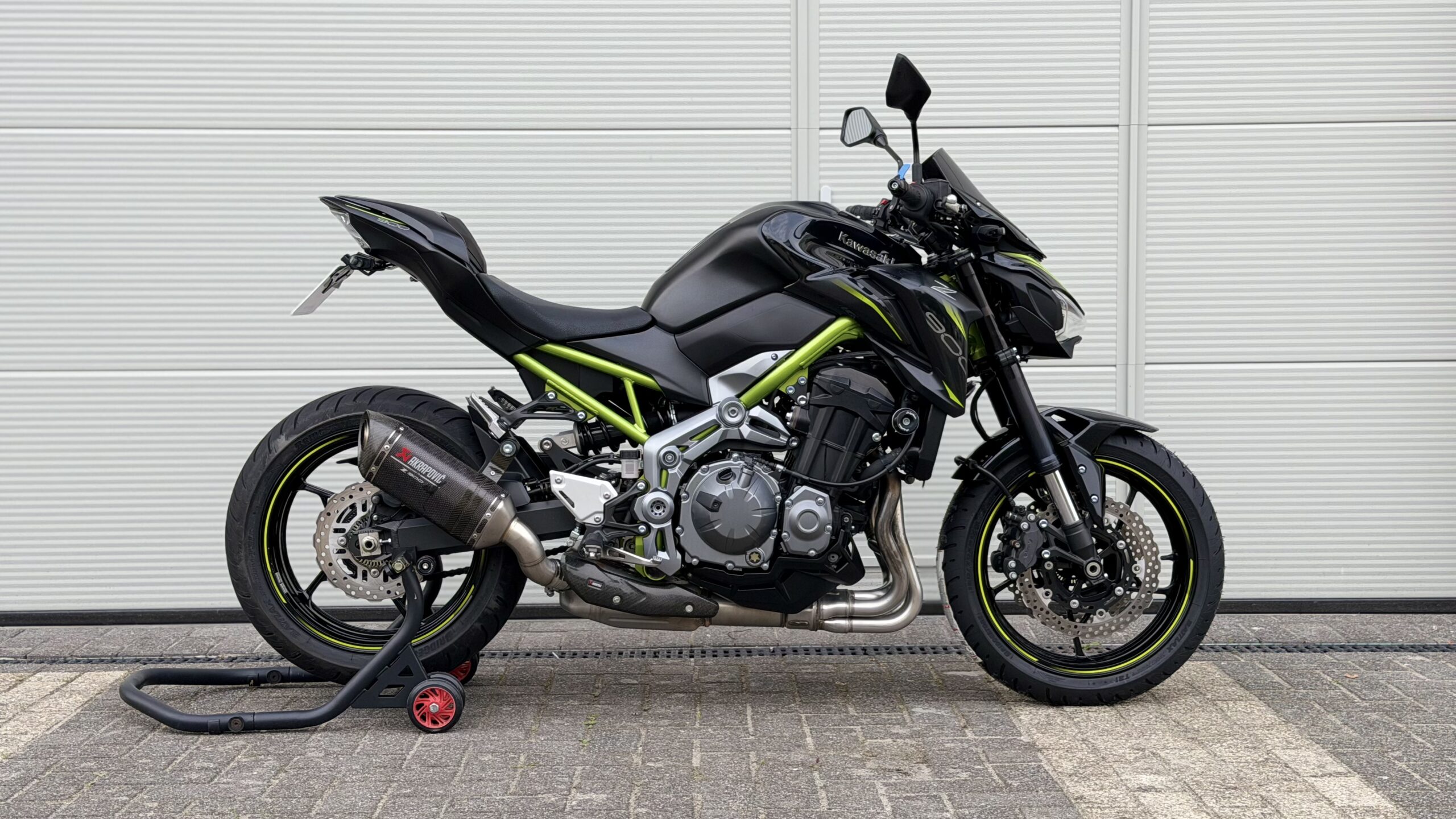 Kawasaki Z900 | Akrapovic | Quadlock | Recent onderhouden | Garantie Kawasaki Z900
